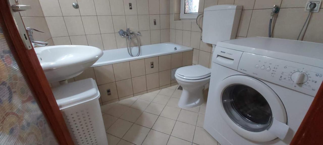 Twin Studio Apartments Zemun Beograd Eksteriør bilde